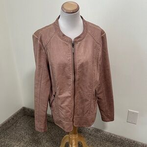 🐎 Maurices Faux Leather Jacket